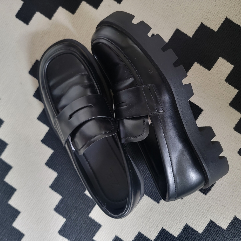 Zara Black Loafers